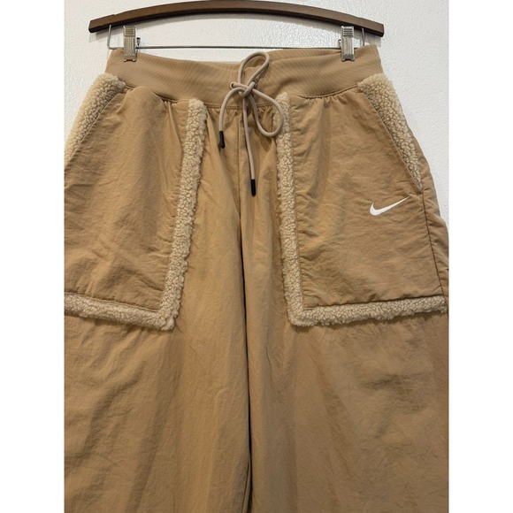 Nike Sportswear Essential Loose Fit High Rise Nylon Sherpa Trim Pants Sz Medium - Picture 2 of 8